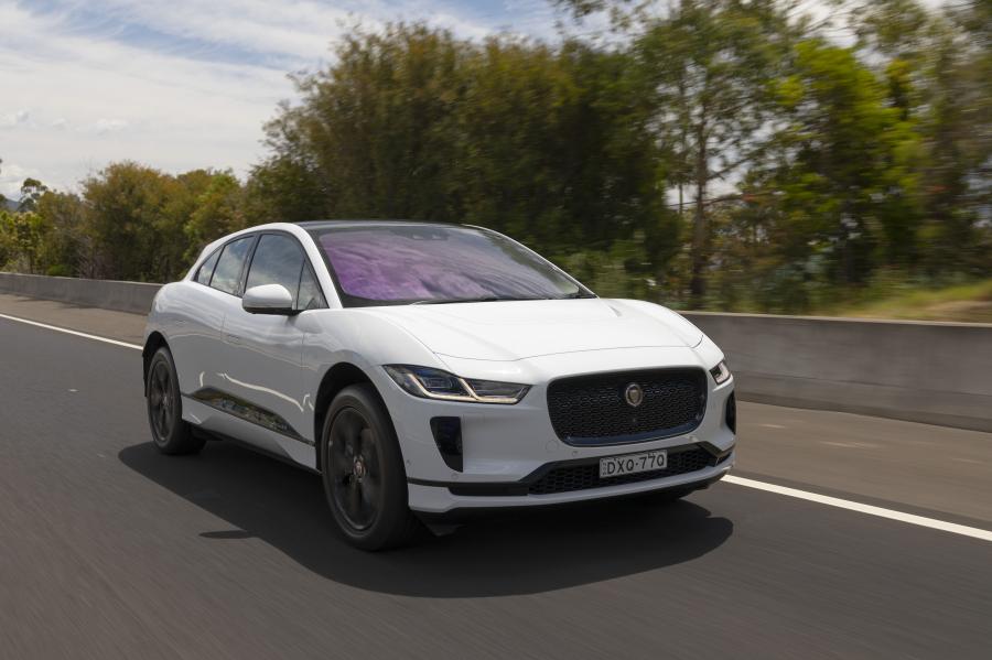  Jaguar I-Pace EV400 AWD SE 2018 года  (AU) (фото 18 из 40)